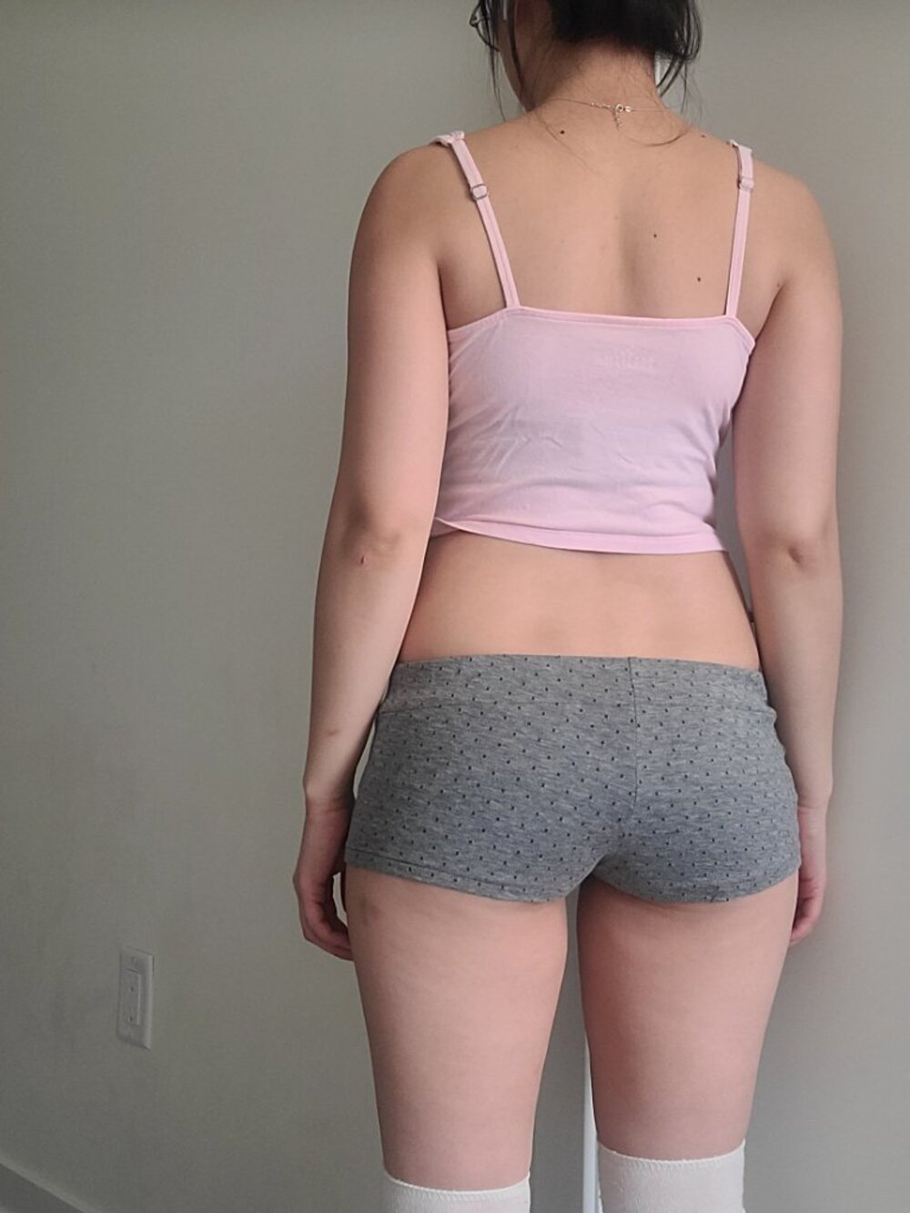 Hollister Pink Slim Fit Logo Tank Top - Picture 3 of 8
